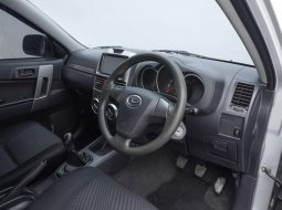 Daihatsu Terios X 2015 MPV 10