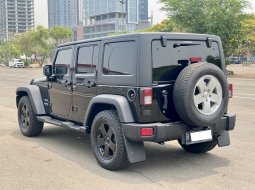 Jeep Wrangler Sport Unlimited 2011 Hitam 6