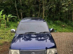 Toyota Kijang Krista 2000 Hitam