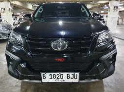 Toyota Fortuner 2.4 VRZ AT Diesel 2019 facelift 7