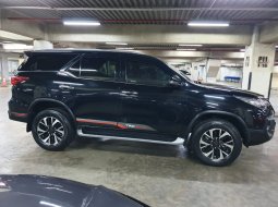 Toyota Fortuner 2.4 VRZ AT Diesel 2019 facelift 4