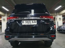 Toyota Fortuner 2.4 VRZ AT Diesel 2019 facelift 14