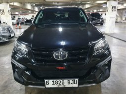 Toyota Fortuner 2.4 VRZ AT Diesel 2019 facelift 16