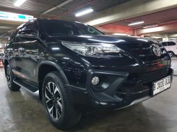 Toyota Fortuner 2.4 VRZ AT Diesel 2019 facelift 15