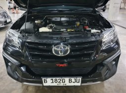Toyota Fortuner 2.4 VRZ AT Diesel 2019 facelift 17