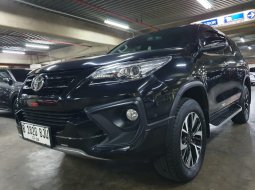 Toyota Fortuner 2.4 VRZ AT Diesel 2019 facelift 25