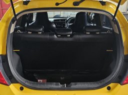 Honda Brio E A/T ( Matic ) 2022 Kuning Mulus Siap Pakai Good Condition 4
