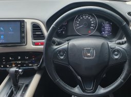 Honda HR-V Prestige 2017 abu sunroof cash kredit proses bisa dibantu 14