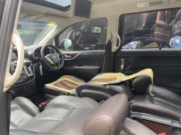 Nissan Elgrand 3.5 Highway Star 2013 Hitam 8