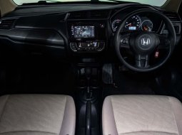 JUAL Honda Mobilio E CVT 2020 Silver 8