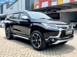 JUAL Mitsubishi Pajero Sport 2.4 Dakar 4x2 AT 2017 Hitam