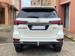 Toyota Fortuner 2.4 TRD AT 2018 vrz dp minim 3