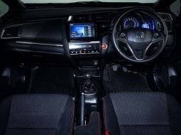 Honda Jazz RS MT 2018  - Mobil Murah Kredit 4