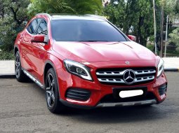 Mercedes-Benz GLA 200 AMG Line 2017 merah pajak panjang cash kredit proses bisa dibantu 1