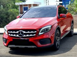 Mercedes-Benz GLA 200 AMG Line 2017 merah pajak panjang cash kredit proses bisa dibantu 3