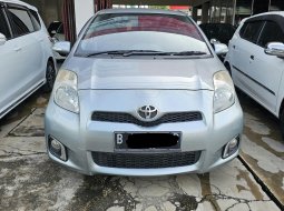 Toyota Yaris J AT ( Matic ) 2012 Medium Silver Km 174rban Plat  Bekasi