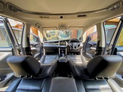 Toyota Kijang Innova 2.4V 2016 diesel manual upgrde venturer 2017 4
