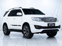 TOYOTA FORTUNER (SUPER WHITE)  TYPE G LUXURY TRD SPORTIVO 2.7 A/T (2013) 8