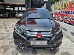 Honda HR-V Prestige 1.8 Tahun 2017 Kondisi Mulus Terawat Istimewa Seperti Baru