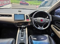 Honda HR-V Prestige 1.8 Tahun 2017 Kondisi Mulus Terawat Istimewa Seperti Baru 4