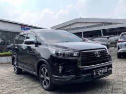 Toyota Kijang Innova Q 2021 Hitam