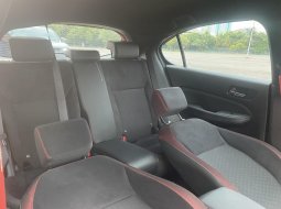 Honda City RS Hatchback M/T 2021 Merah 9
