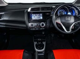 Honda Jazz S 2019 Hatchback  - Mobil Murah Kredit 5