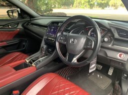 Honda Civic Hatchback 9