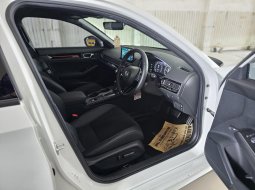 Honda Civic RS Turbo 1.5 AT ( Matic ) 2023 Putih Km 2rban Good Condition Siap Pakai 6