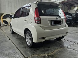 Daihatsu Sirion D 1.3 MT ( Manual ) 2013 Putih Km 99rban Plat Bekasi 8