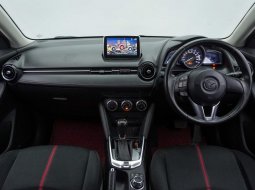 Mazda 2 R 2015 SUV  - Beli Mobil Bekas Murah 6