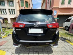 Toyota Venturer 2.4 A/T DSL 2018 dp ceper bs TT