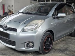 Toyota Yaris J A/T ( Matic ) 2012 Silver Mulus Siap Pakai Good Condition 11