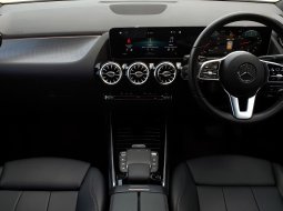 Mercedes-Benz GLA 200 2020 progressive line km31rban putih cash kredit proses bisa dibantu 14