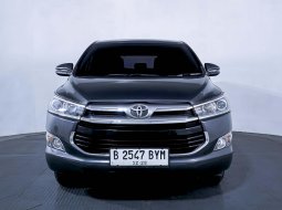 Toyota Innova 2.4 V AT 2018 Abu-abu