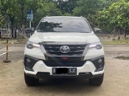 FORTUNER TRD SPOTIVO 2020 PUTIH