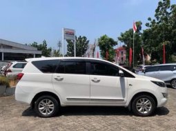 Toyota Kijang Innova G A/T Gasoline 2018 Putih 5