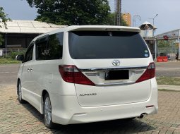 Toyota Alphard SC 6