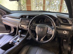 Civic Turbo Hatchback 2017 3