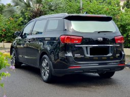 Kia Grand Sedona 2,2 CRDI Diesel sunroof At Facelift 2018 Hitam 7
