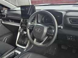 Toyota Innova Zenix Q Hybrid Modelista A/T ( Matic ) 2022 Putih Km 6rban Gress Like New 9