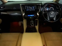 Toyota Alphard 2.5 G A/T 2019 9