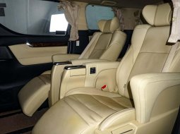 Toyota Alphard 2.5 G A/T 2019 7