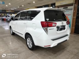 Toyota Innova Reborn V 2.0 AT Tahun 2019 5