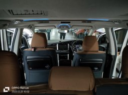 Toyota Innova Reborn V 2.0 AT Tahun 2019 9