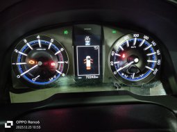 Toyota Innova Reborn V 2.0 AT Tahun 2019 18