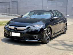 Honda Civic 1.5L Turbo 2017 Hitam 2