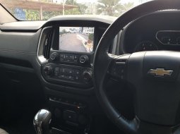 Chevrolet Trailblazer 2.5L LTZ 2017 Duramex Diesel At Hitam 9