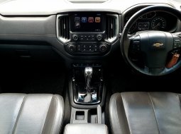 Chevrolet Trailblazer 2.5L LTZ 2017 Duramex Diesel At Hitam 11