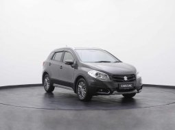 2017 Suzuki SX4 S-CROSS 1.5 - BEBAS TABRAK DAN BANJIR GARANSI 1 TAHUN